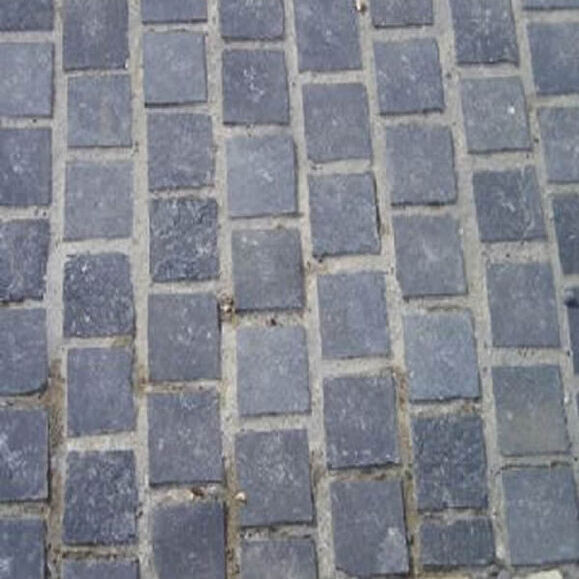 Kota Black Indian Limestone Cobblestones Setts Pack 100 x 100 7m2 40mm to 60mm