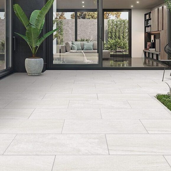 Everest Pearl Outdoor Porcelain Paving Slabs – 900×600